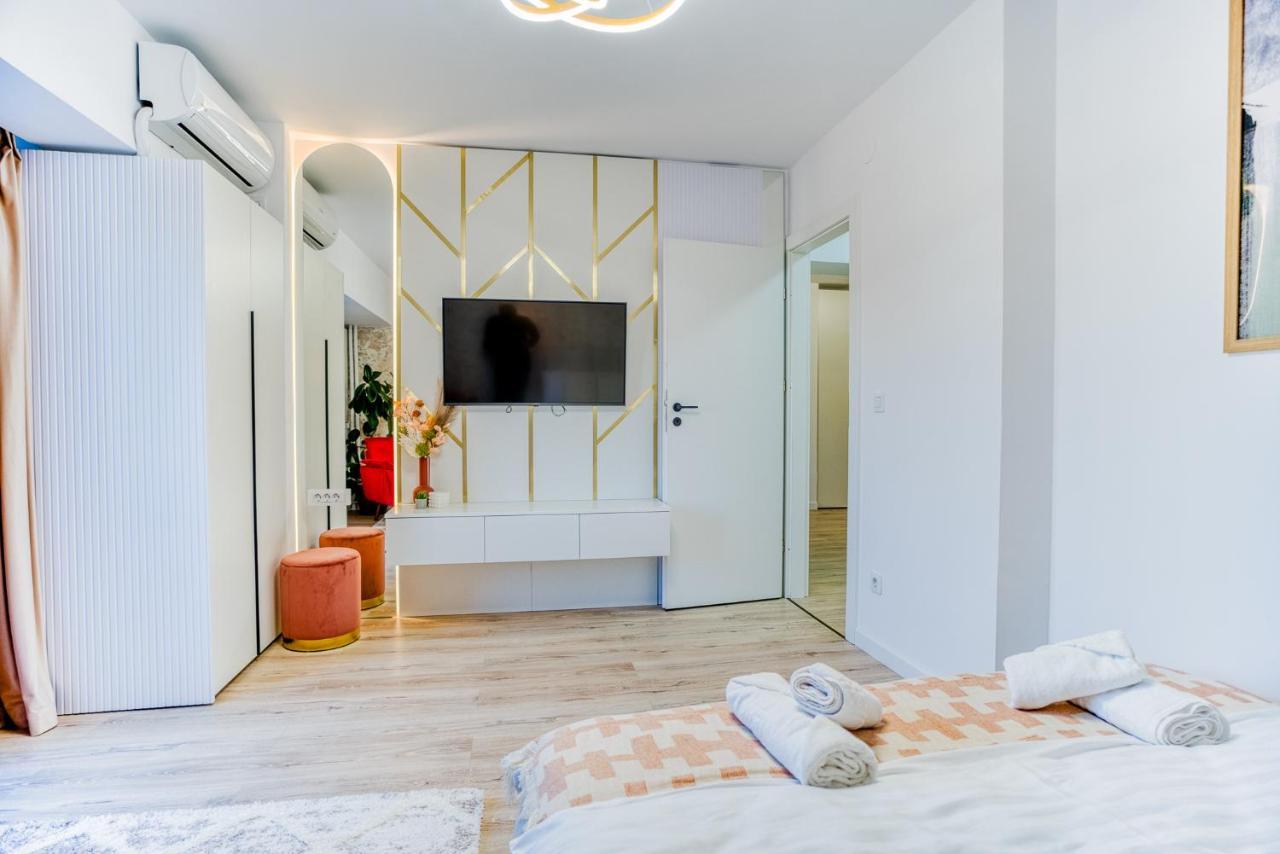 Hi Apartment Bucharest Exterior photo