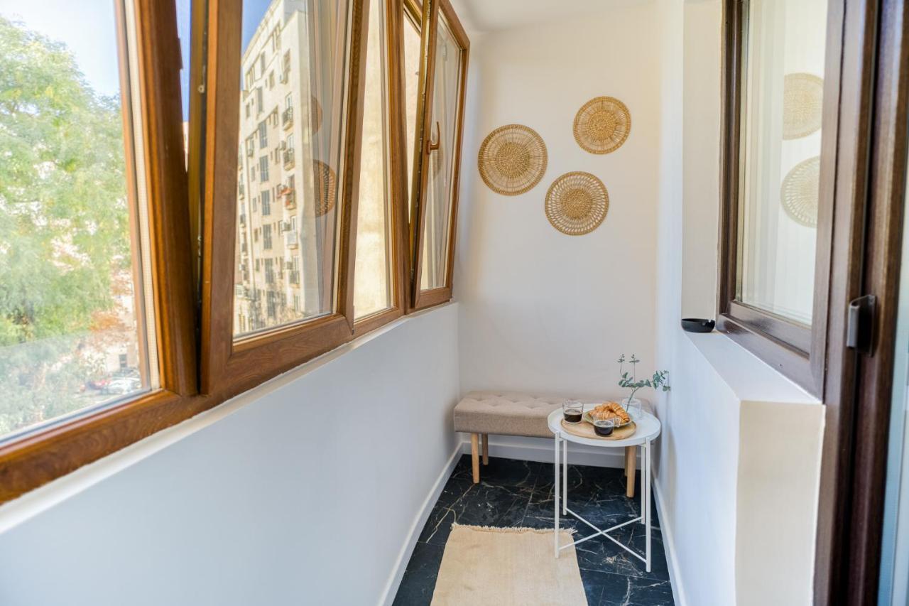 Hi Apartment Bucharest Exterior photo
